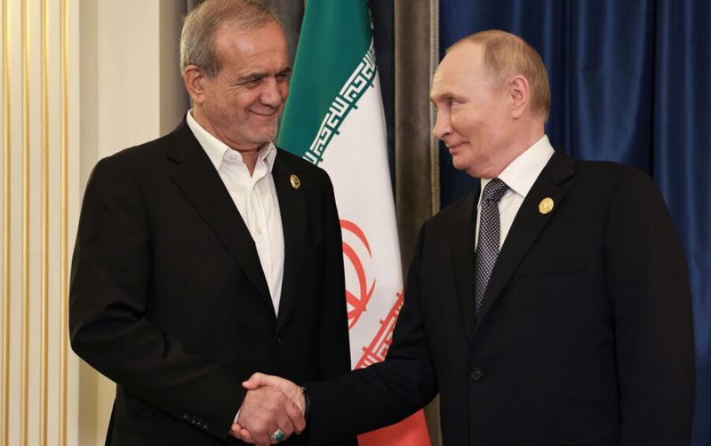 Putin Pezeşkianla Yaxın Şərqdəki vəziyyəti müzakirə etdi 
