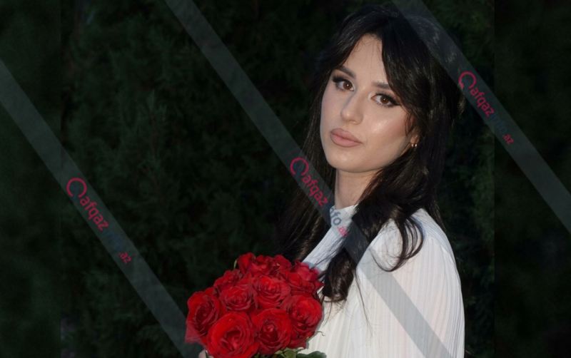 Doğuş vaxtı ölən 19 yaşlı Röyanın - Fotosu 