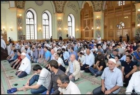 Azərbaycanda bayram namazı qılındı 