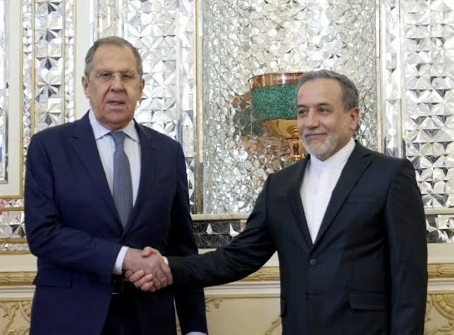 Əraqçi və Lavrov münaqişənin Xəzər dənizinə yayılmasında narahatlıqlarını bildirib 