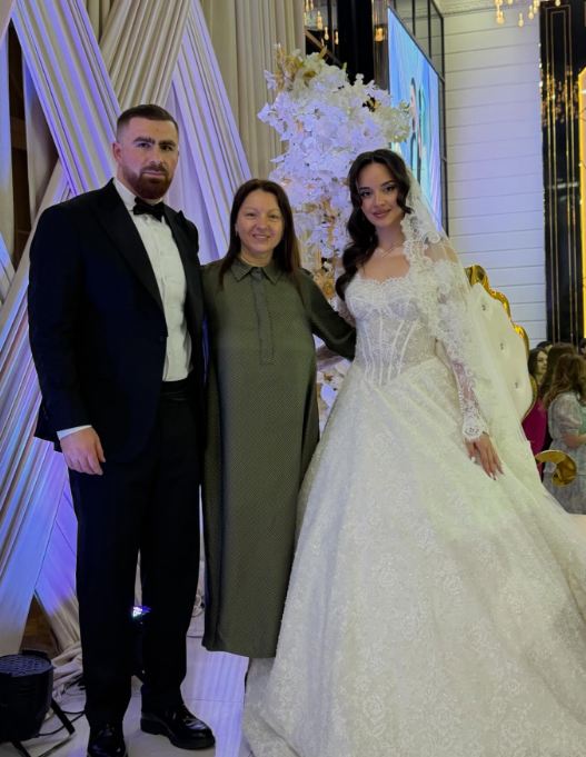 Boks millimizin üzvü evləndi - Foto 