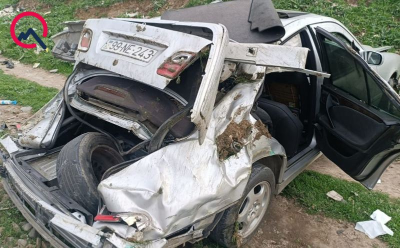 Tovuzda ağır qəza, sürücü öldü - Fotolar 