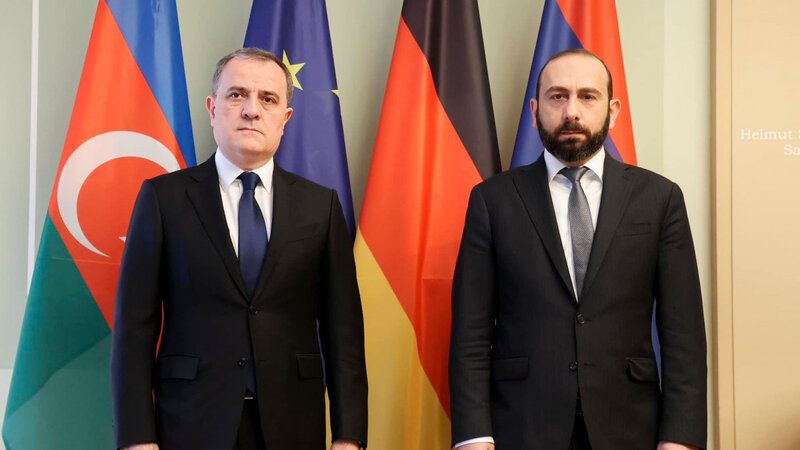 Ceyhun Bayramov və Ararat Mirzoyan arasında telefon danışığı olub 
