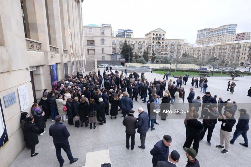 Xalq artisti Rasim Balayevlə vida mərasimi keçirilir - FOTO 