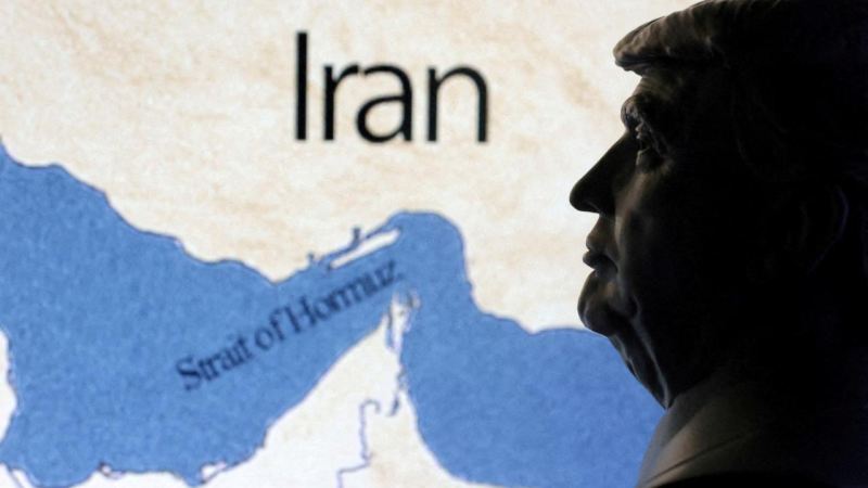 Tramp Hörmüz boğazında \"Azadlıq əməliyyatı\"nı niyə dayandırdı? 