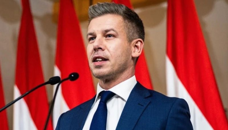 Magyar yeni baş nazir kimi and içdi 