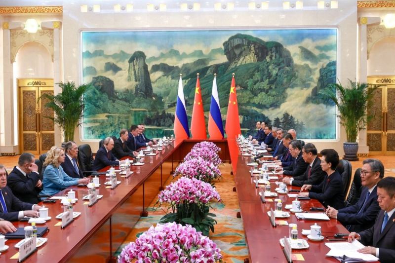 Putin Pekində Çin lideri ilə görüşüb 