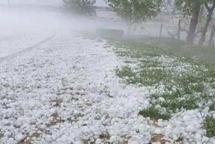 Bu ərazilərə dolu düşüb 