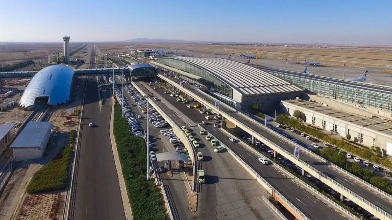 Tehranın İmam Xomeyni hava limanında yanğın baş verib 