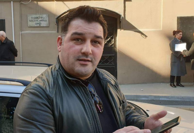 DSX əməkdaşı jurnalisti döyməklə hədələdi - \"Maska taxıb…\" - Foto