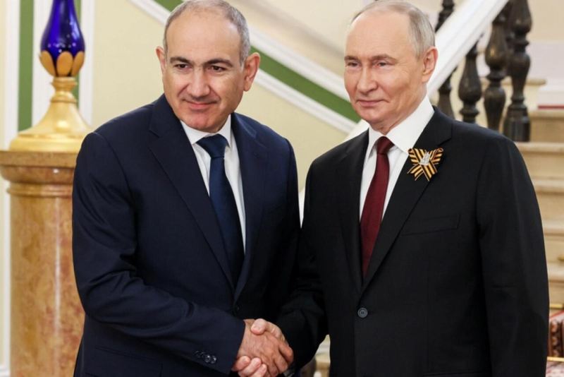 Kreml  Paşinyanın reytinqini qəsdən artırır - Partiya sədri Kremlin boş təhdidlərindən danışdı...