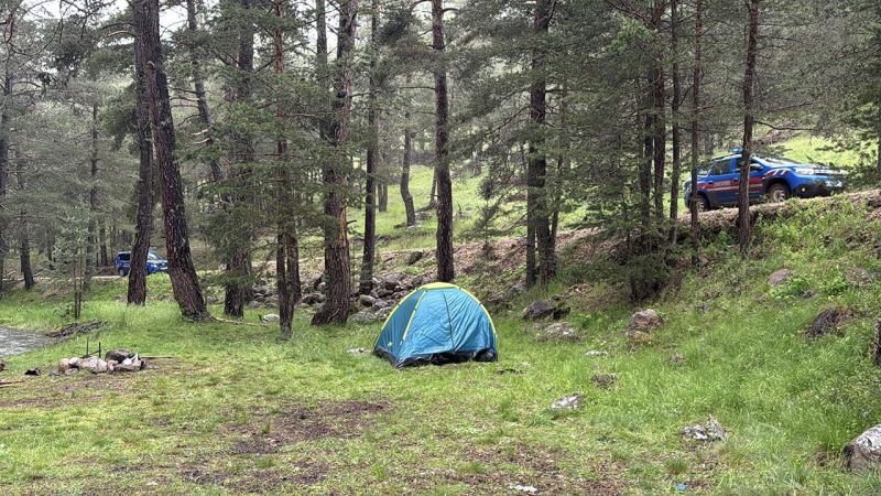 Piknik edən ailəni ildırım vurdu - 3 nəfər yaralandı