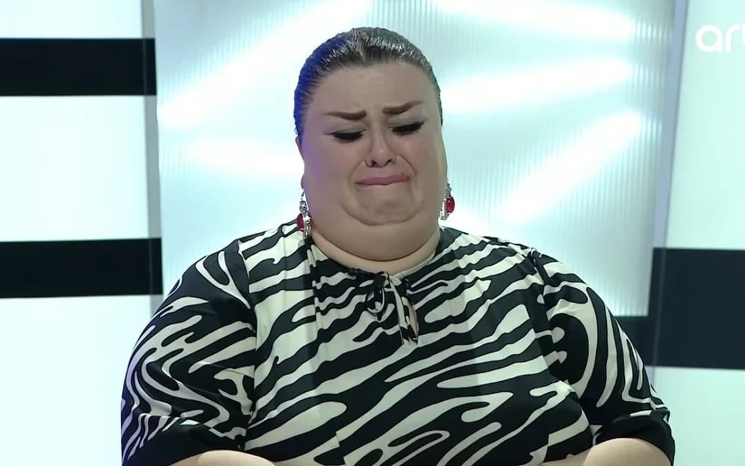 Qohumlarım baxır, etməyin“ -&nbsp;Xuraman Əlizadə