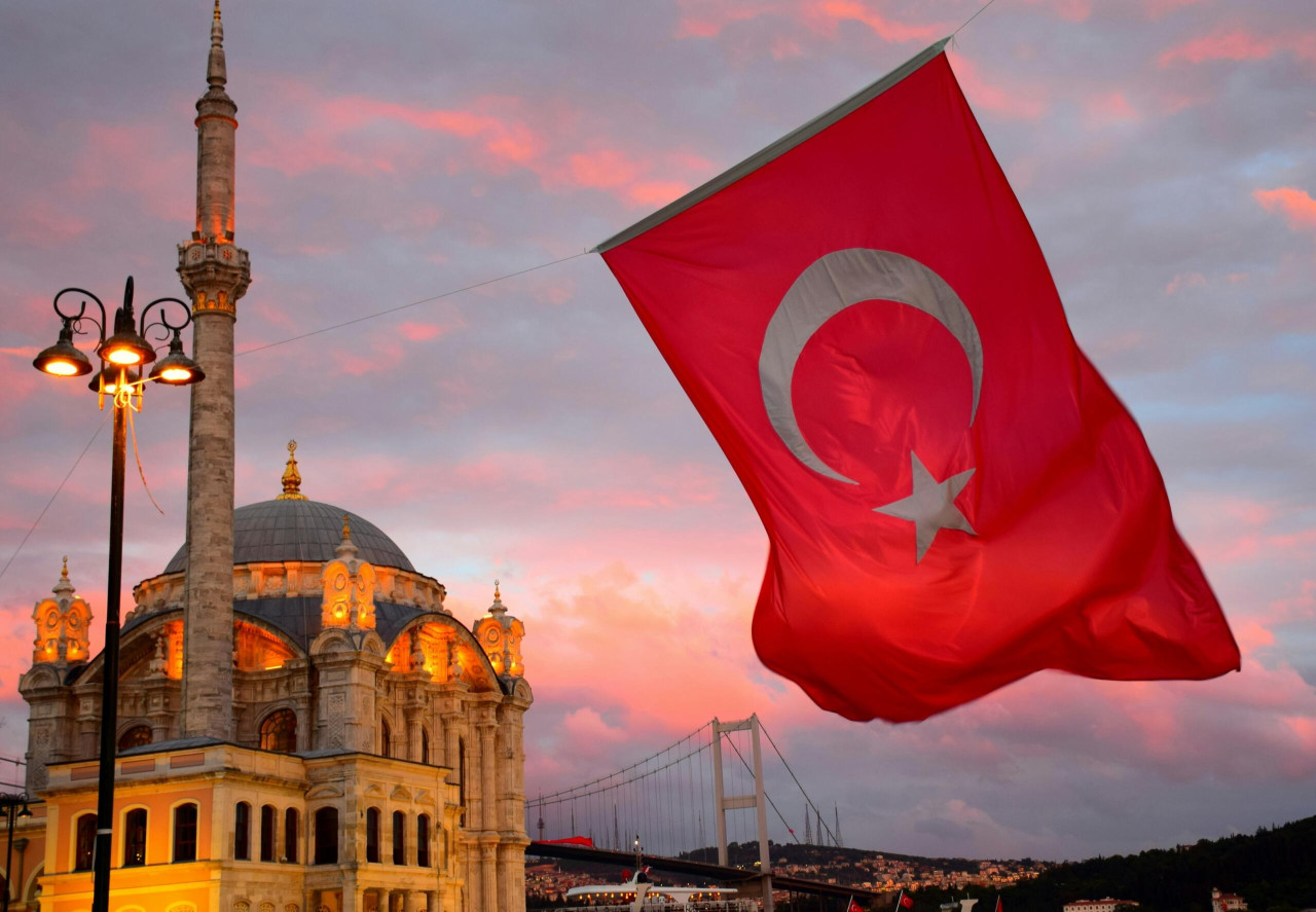 Səfir Türkiyə XİN-ə çağırıldı -&nbsp;Gəminin vurulmasına görə
