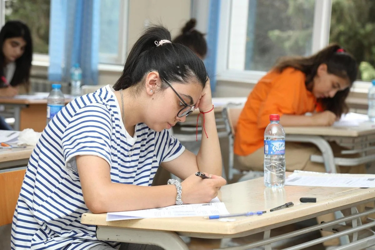 Buraxılış imtahanında iştirak edə bilməyənlərin NƏZƏRİNƏ