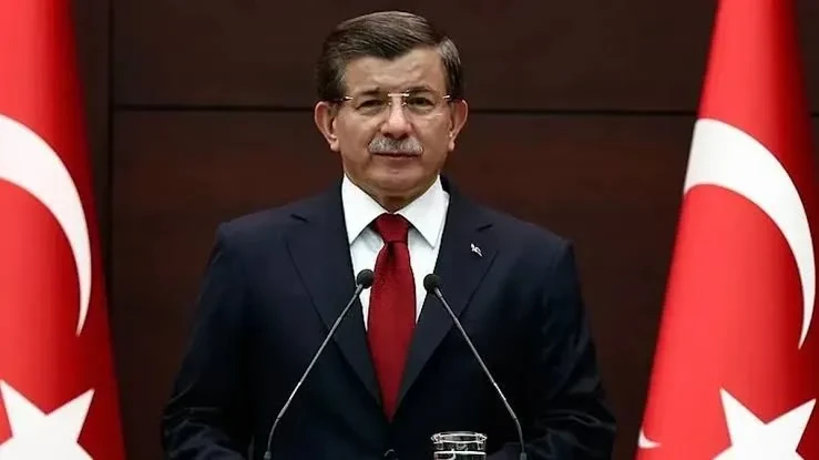 Əhməd Davudoğlu barəsində istintaq BAŞLADILDI