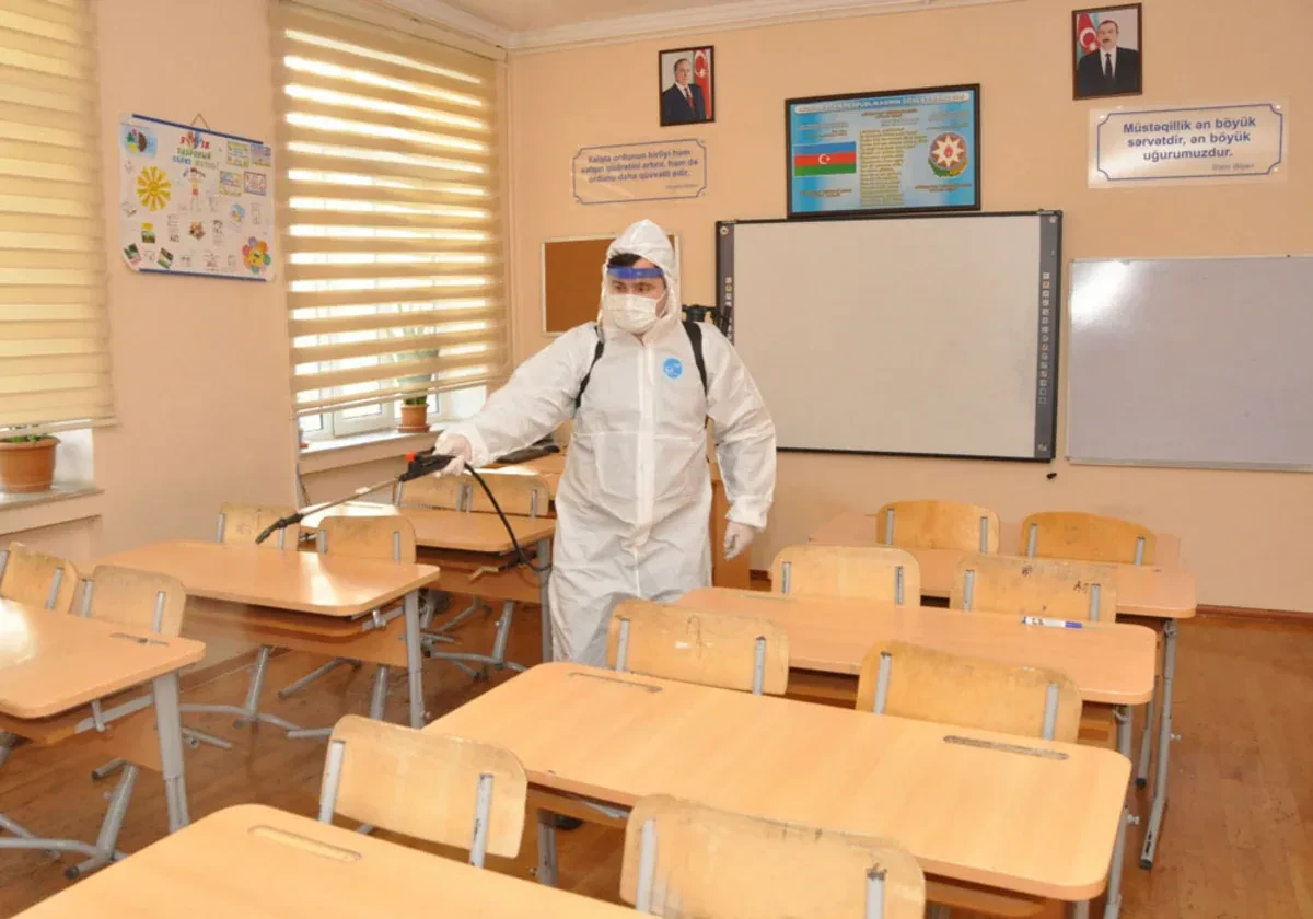Bakıdakı məktəblər dezinfeksiya EDİLİR